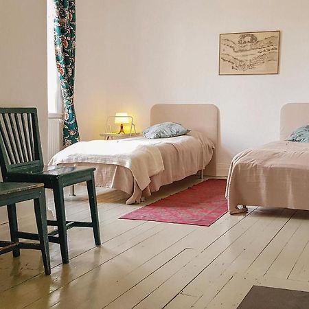 Nice Home In Mantorp With Kitchen Екстериор снимка