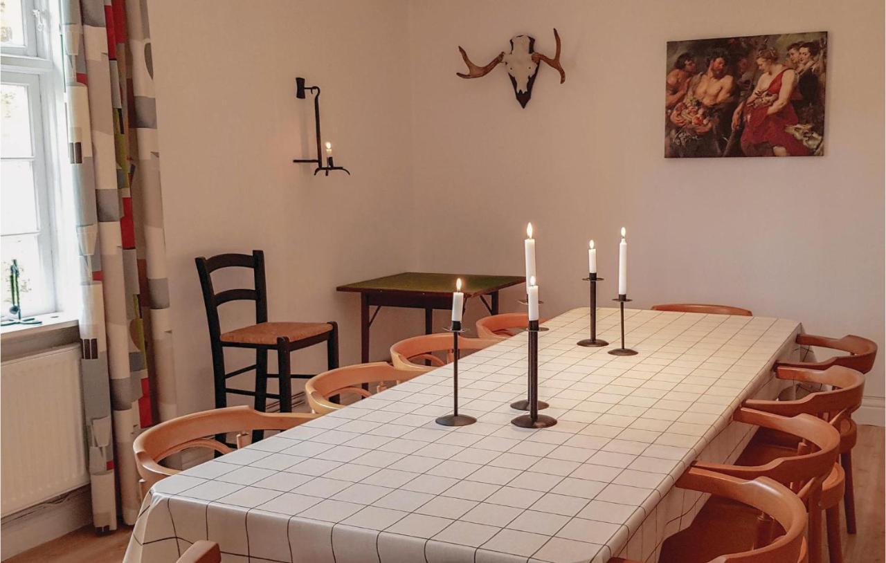 Nice Home In Mantorp With Kitchen Екстериор снимка