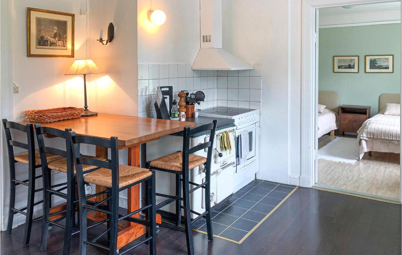 Nice Home In Mantorp With Kitchen Екстериор снимка